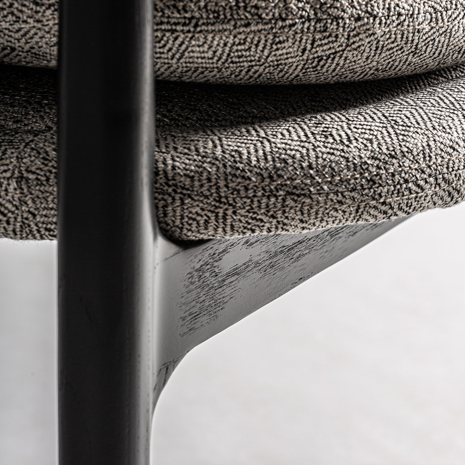 THALFANG ARMCHAIR